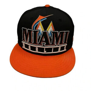 New era Miami Marlins Snapback size-Small-Medium